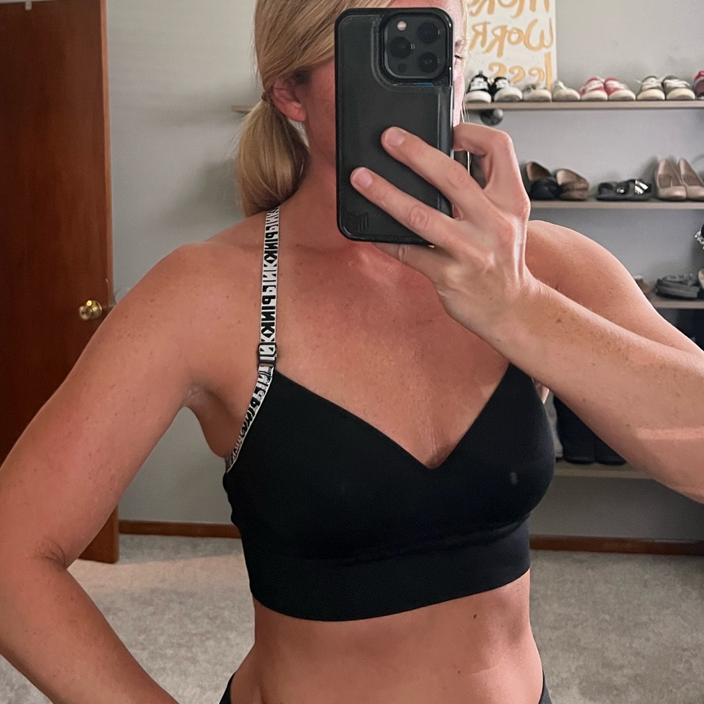 VICTORIAS SECRET PINK SPORTS BRA